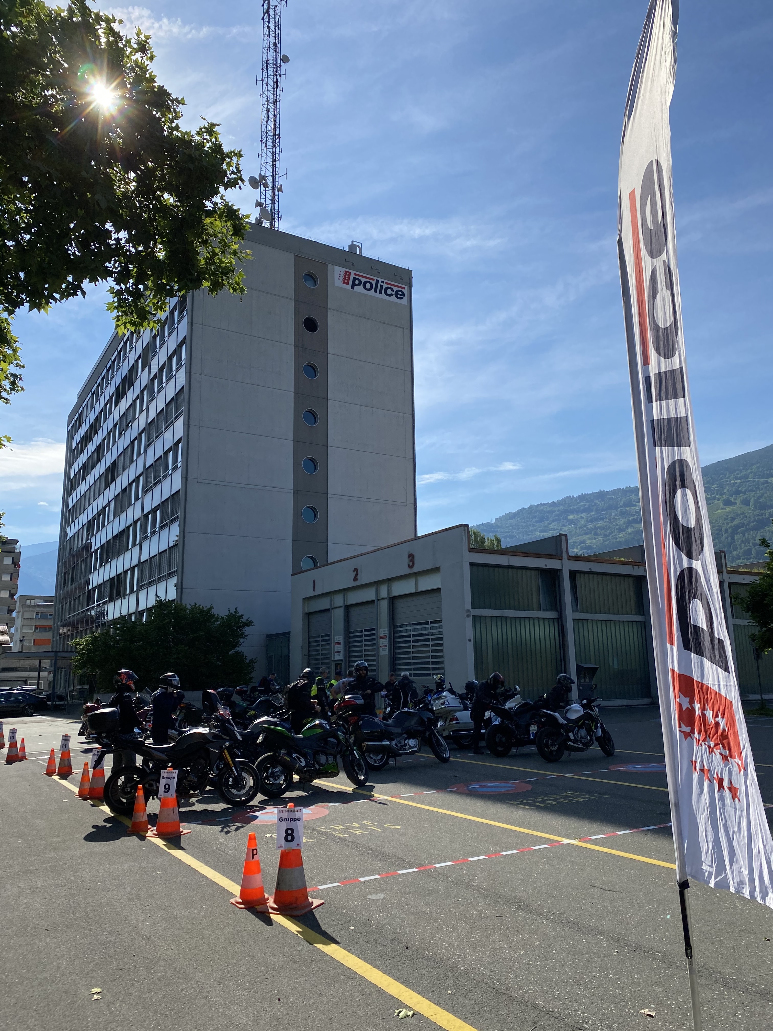 Un rallye organisé par la Police valaisanne en guise d’action préventive pour les motards